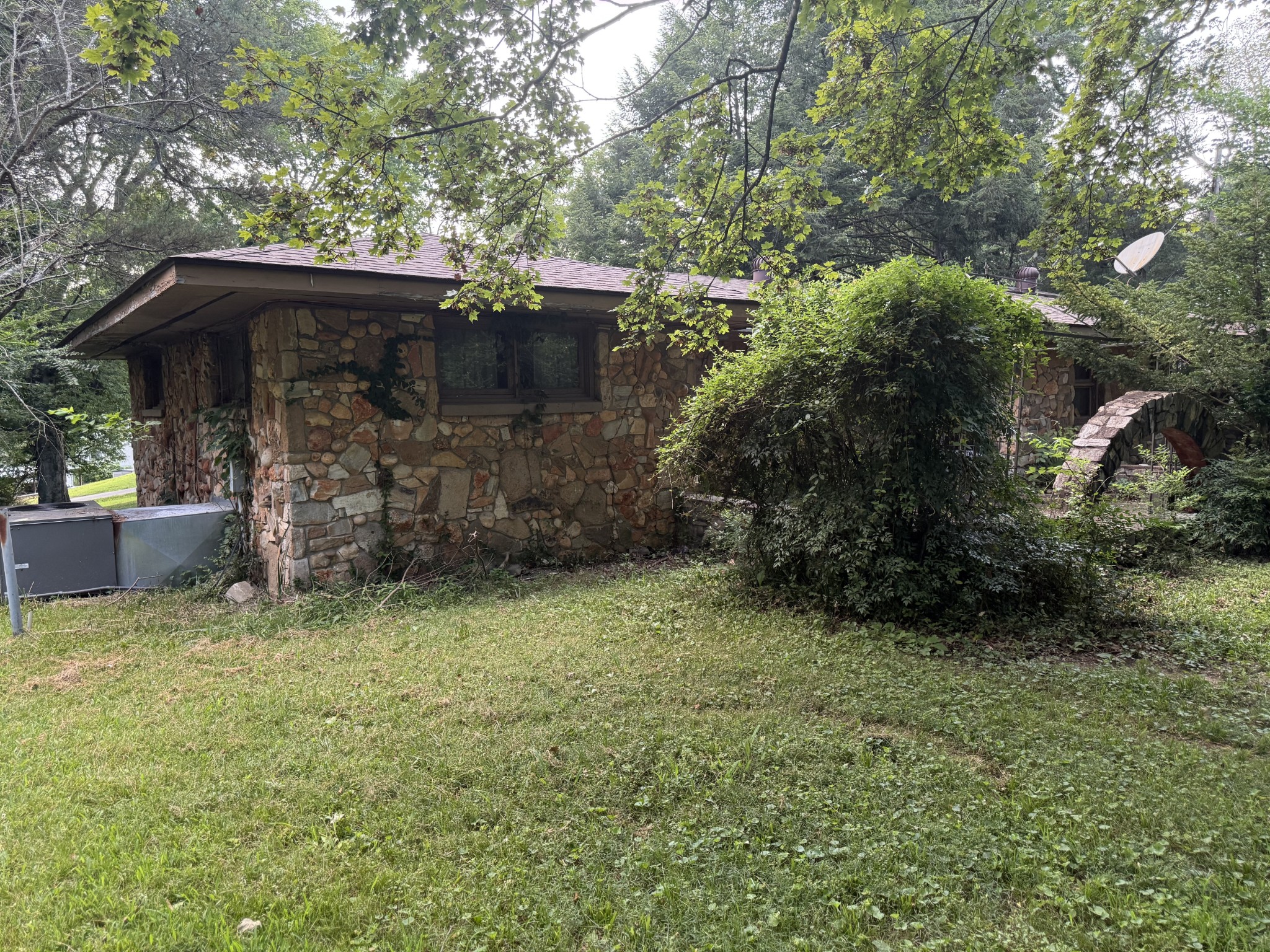 887 Elwood Dr