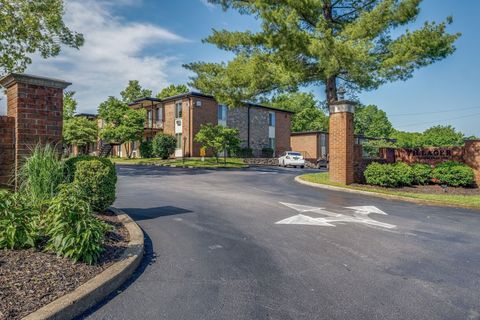 Photo of 2601 Hillsboro Pike #P4, Nashville, TN 37212 (MLS # 3173169)