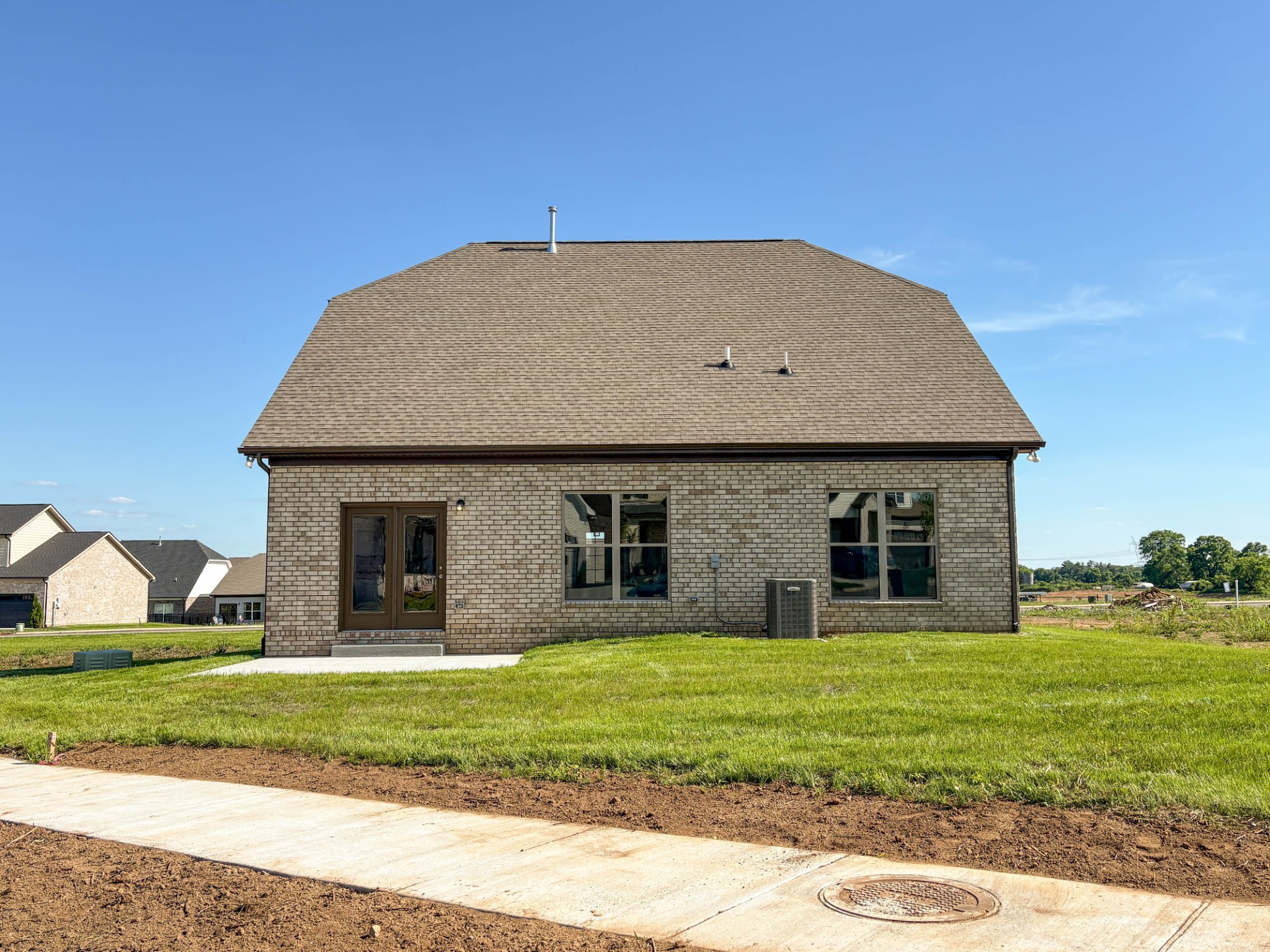 106 Turf Way Street