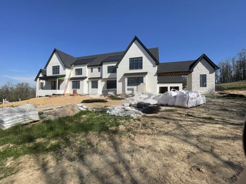 Photo of 1948 Silver Fox Rd, Thompsons Station, TN 37179 (MLS # 3133440)