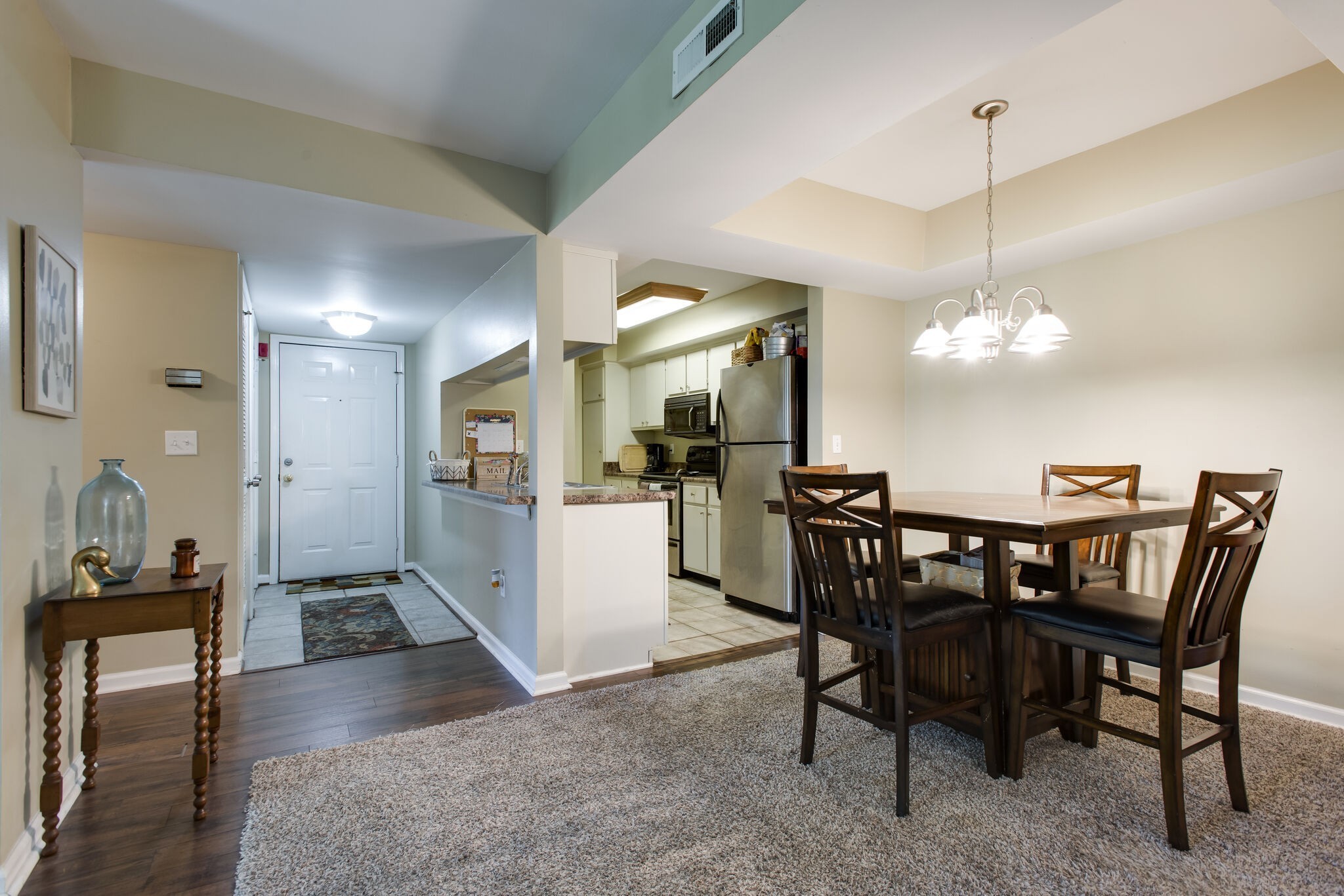 282 Hillsboro Pl