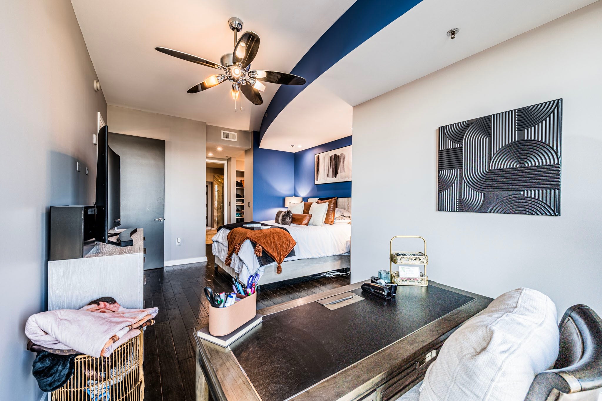 Nashville, Tennessee, 37203, United States, 2 Bedrooms Bedrooms, ,2 BathroomsBathrooms,Residential,Active,2024846