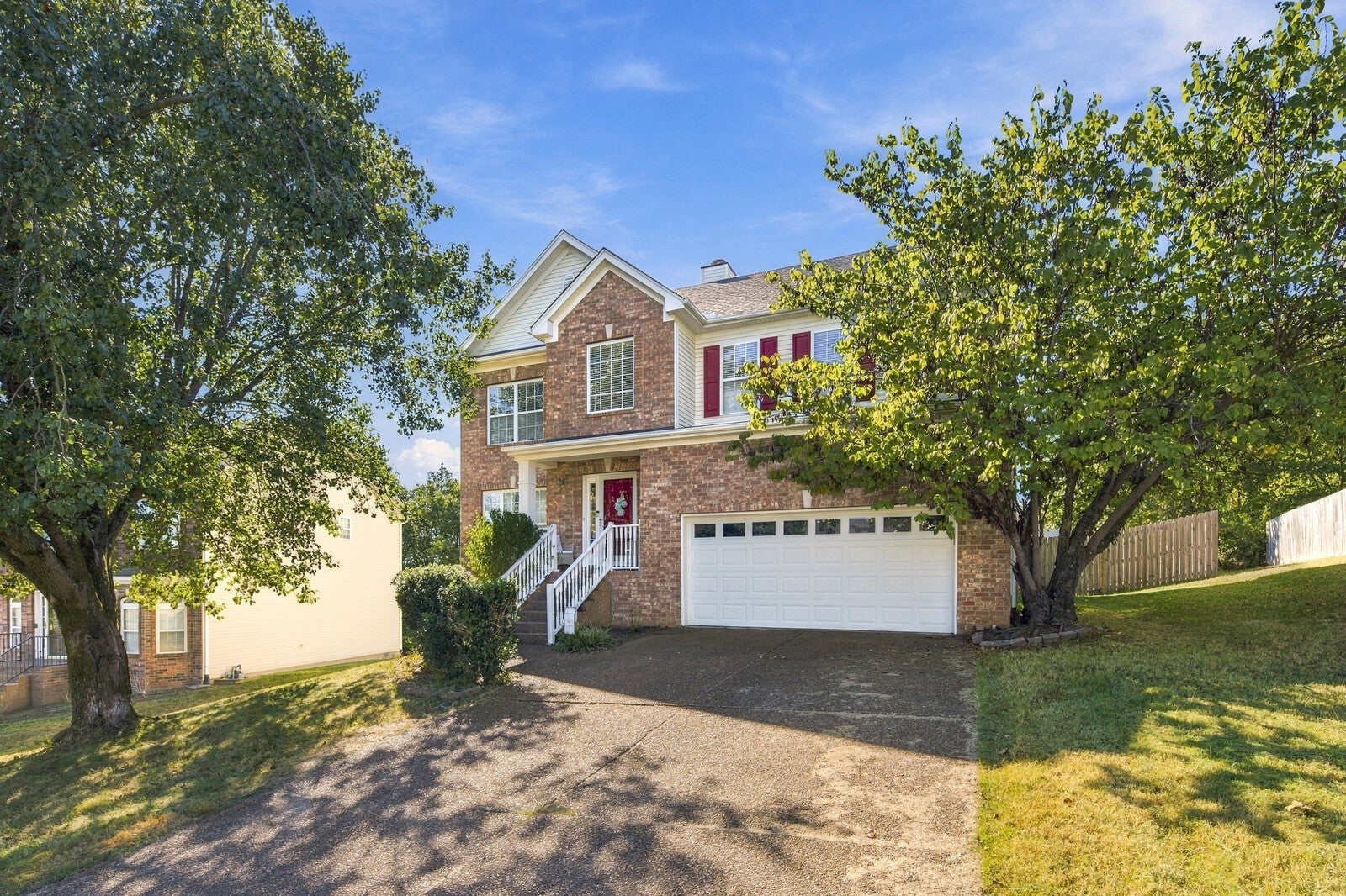 112 Paige Park Ln