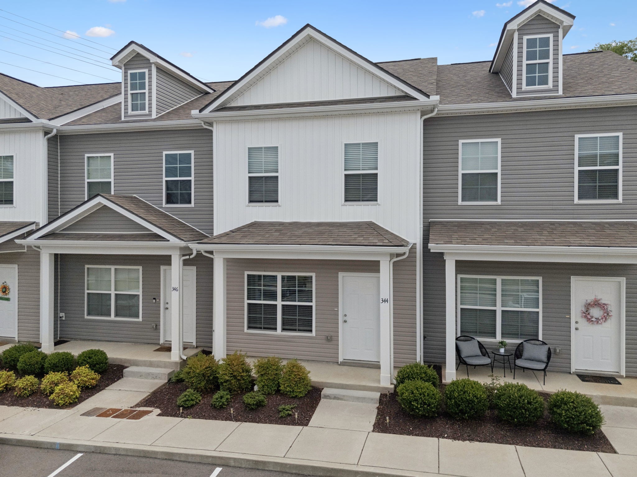 344 Kristen Ct