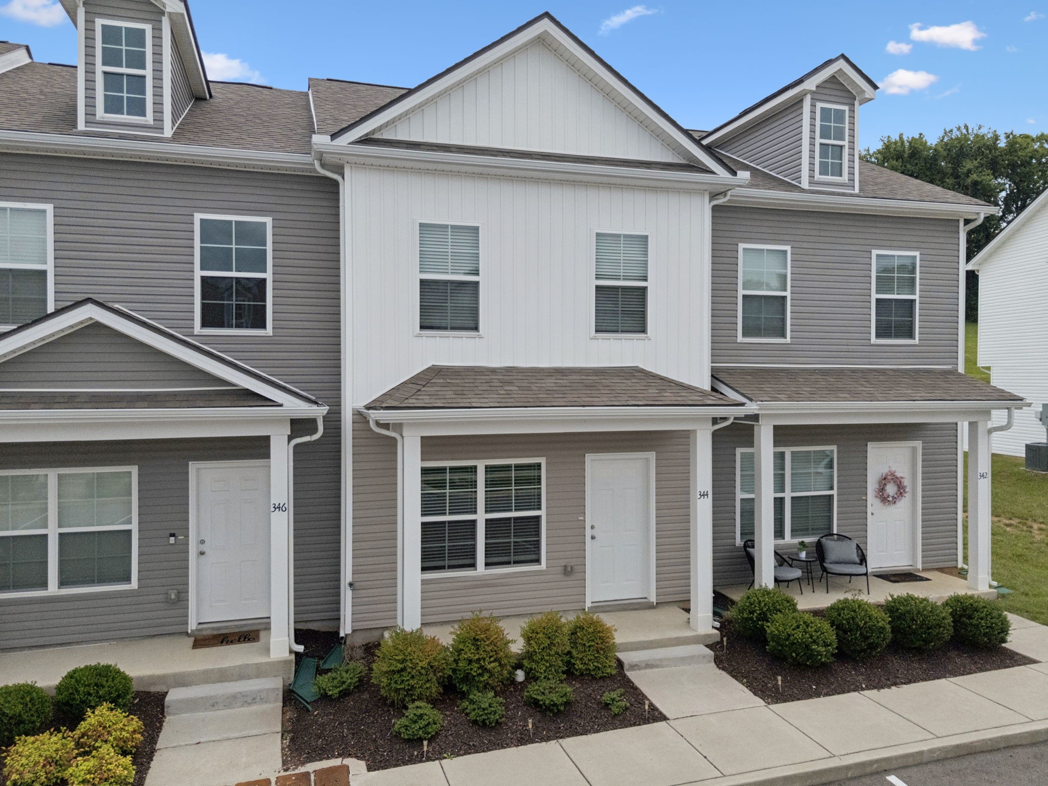 344 Kristen Ct