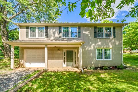 521 Rotary Hills Ct Clarksville TN 37043
