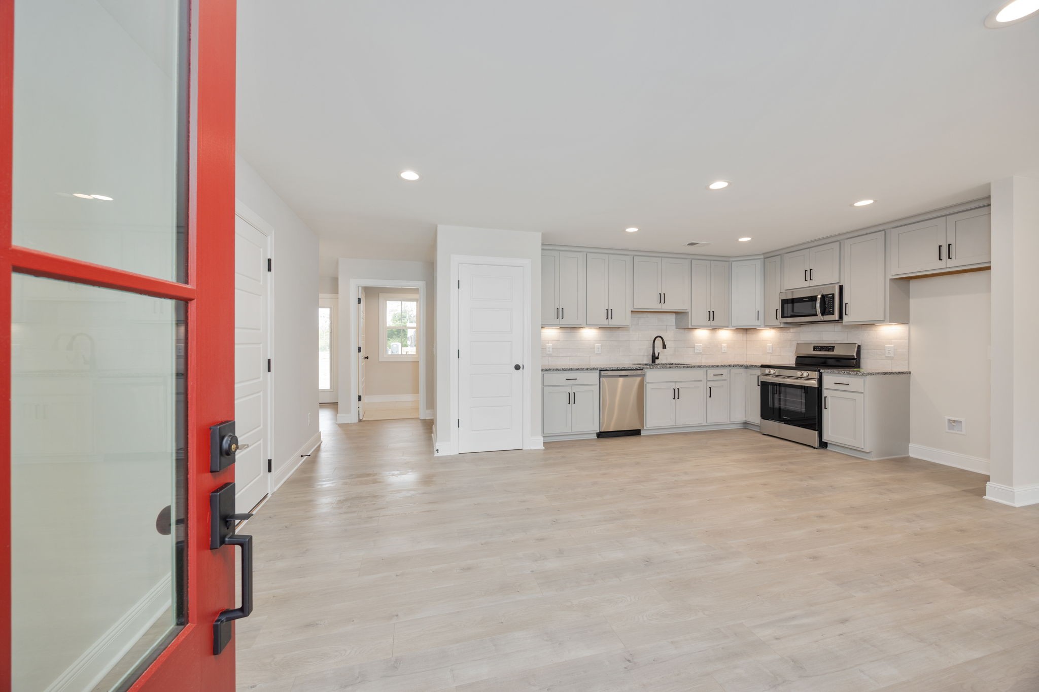 1123 Malinda Ln 64
