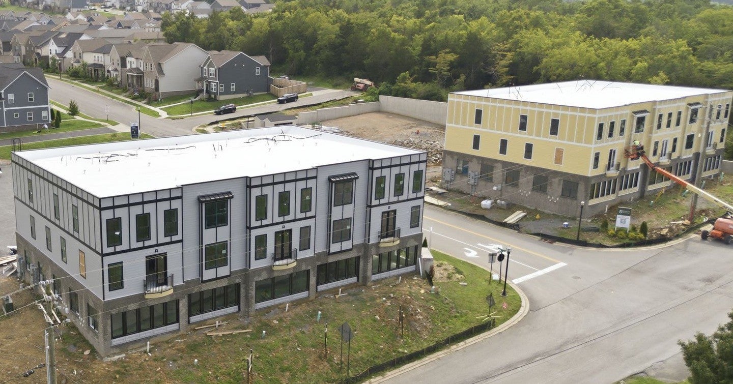 100 Oasis Dr