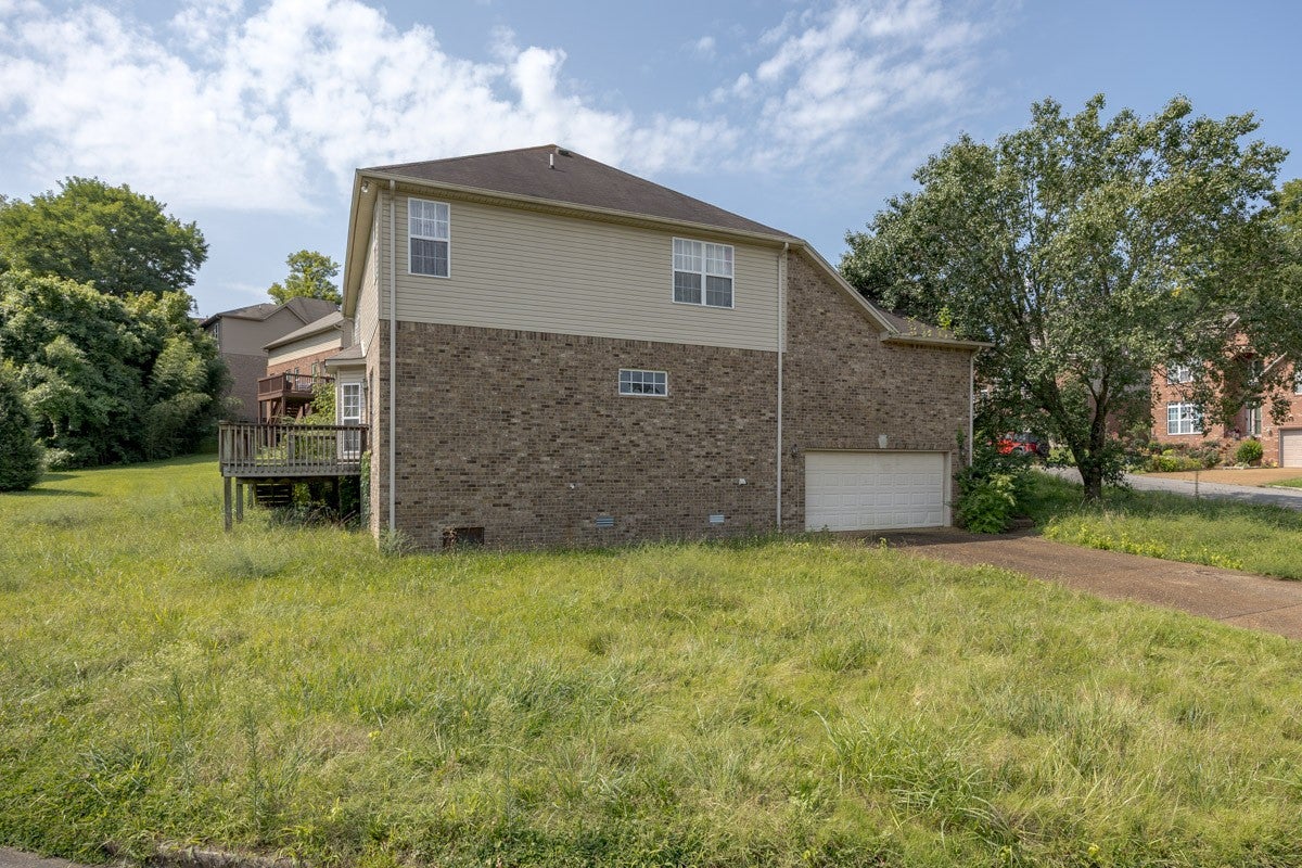 4809 Aaron Dr