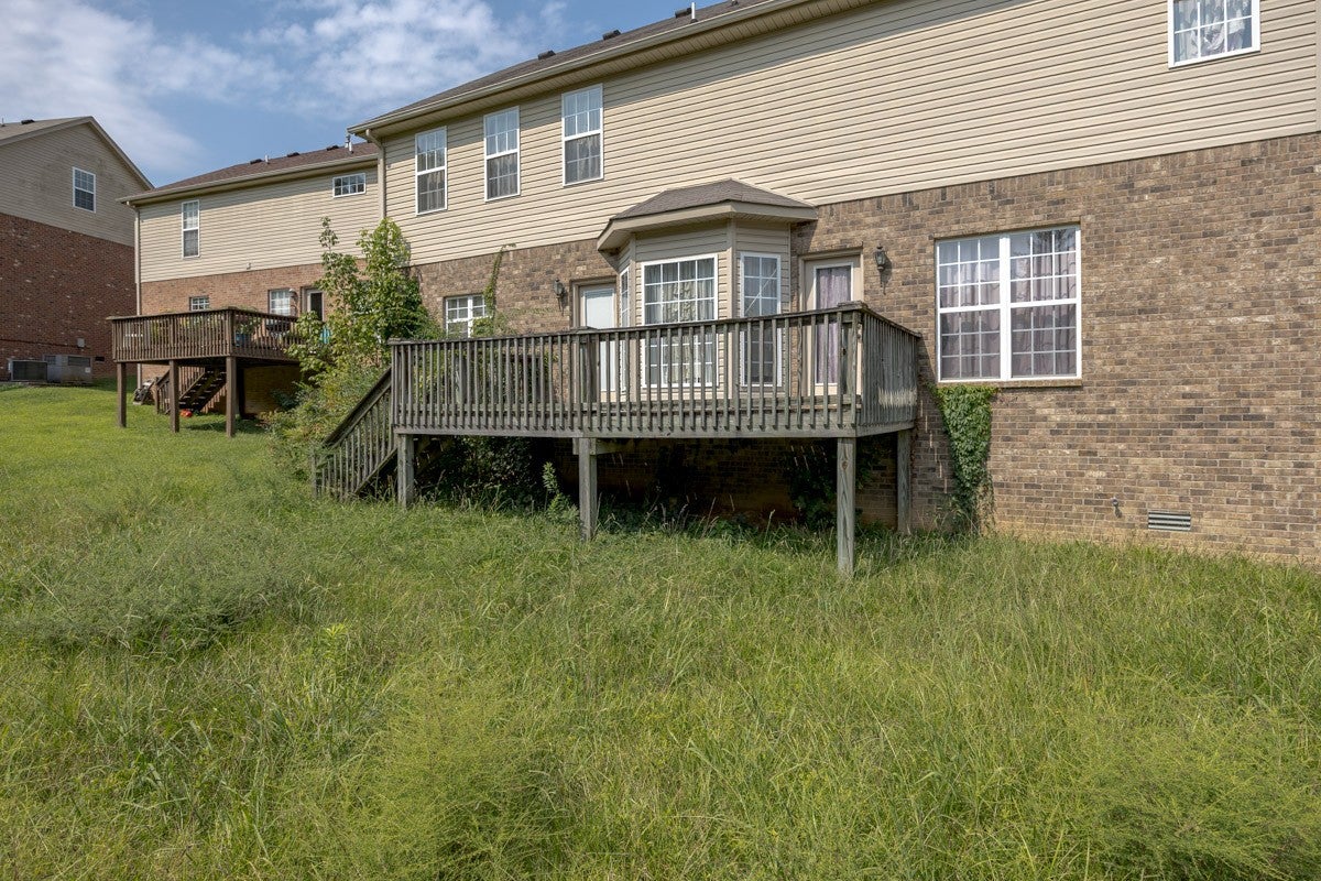4809 Aaron Dr