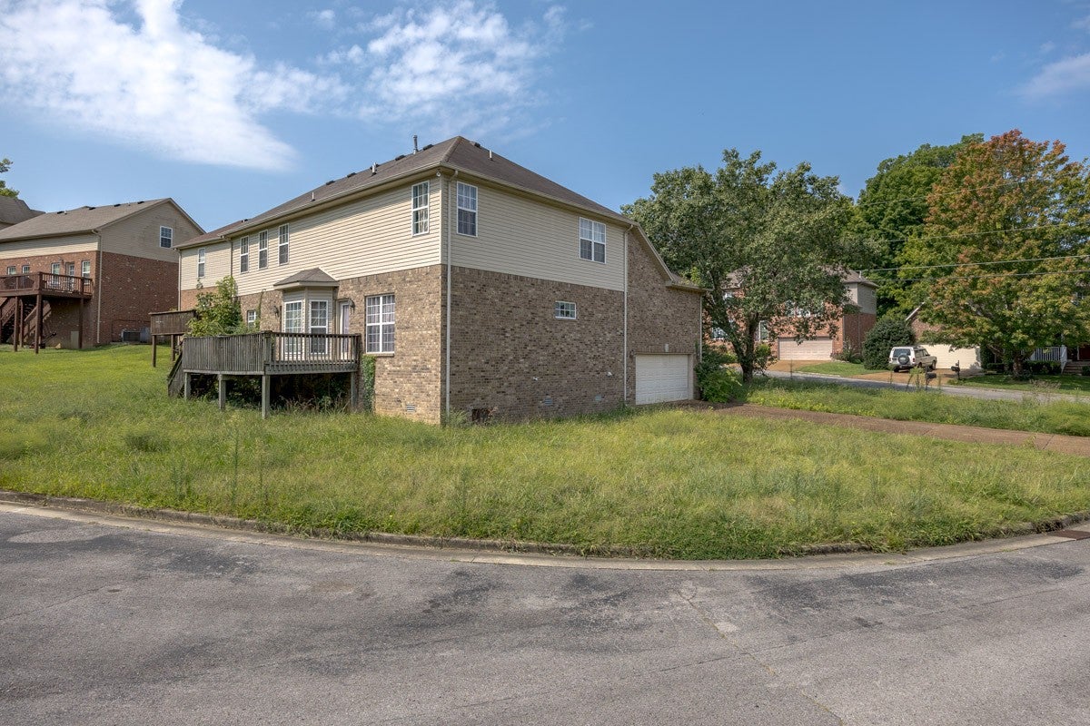 5-bed listing at 4809 Aaron Dr, Antioch