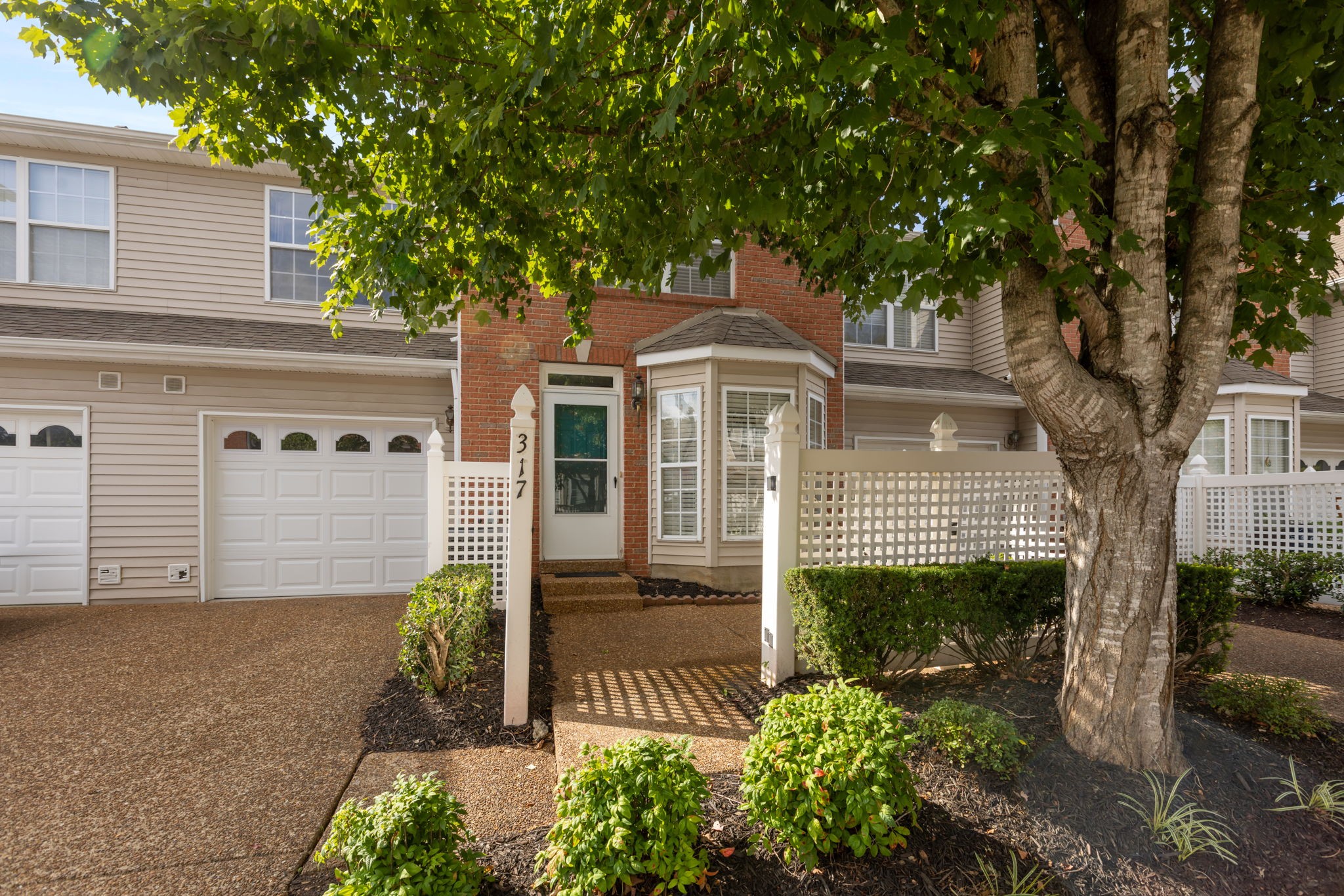 317 Hanley Ln