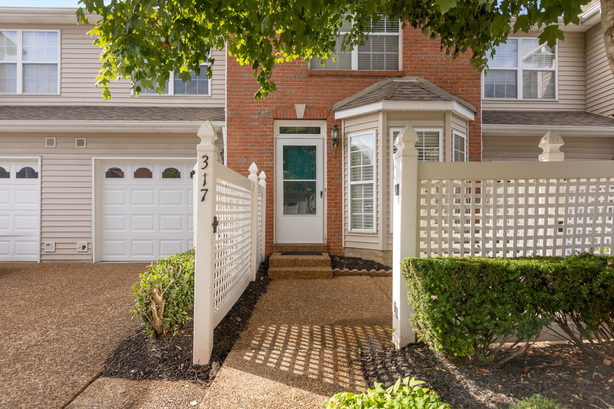 317 Hanley Ln
