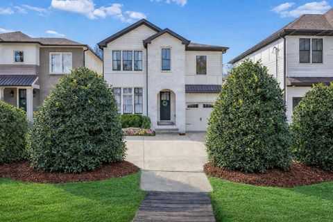 2803A White Oak Dr Nashville TN 37215