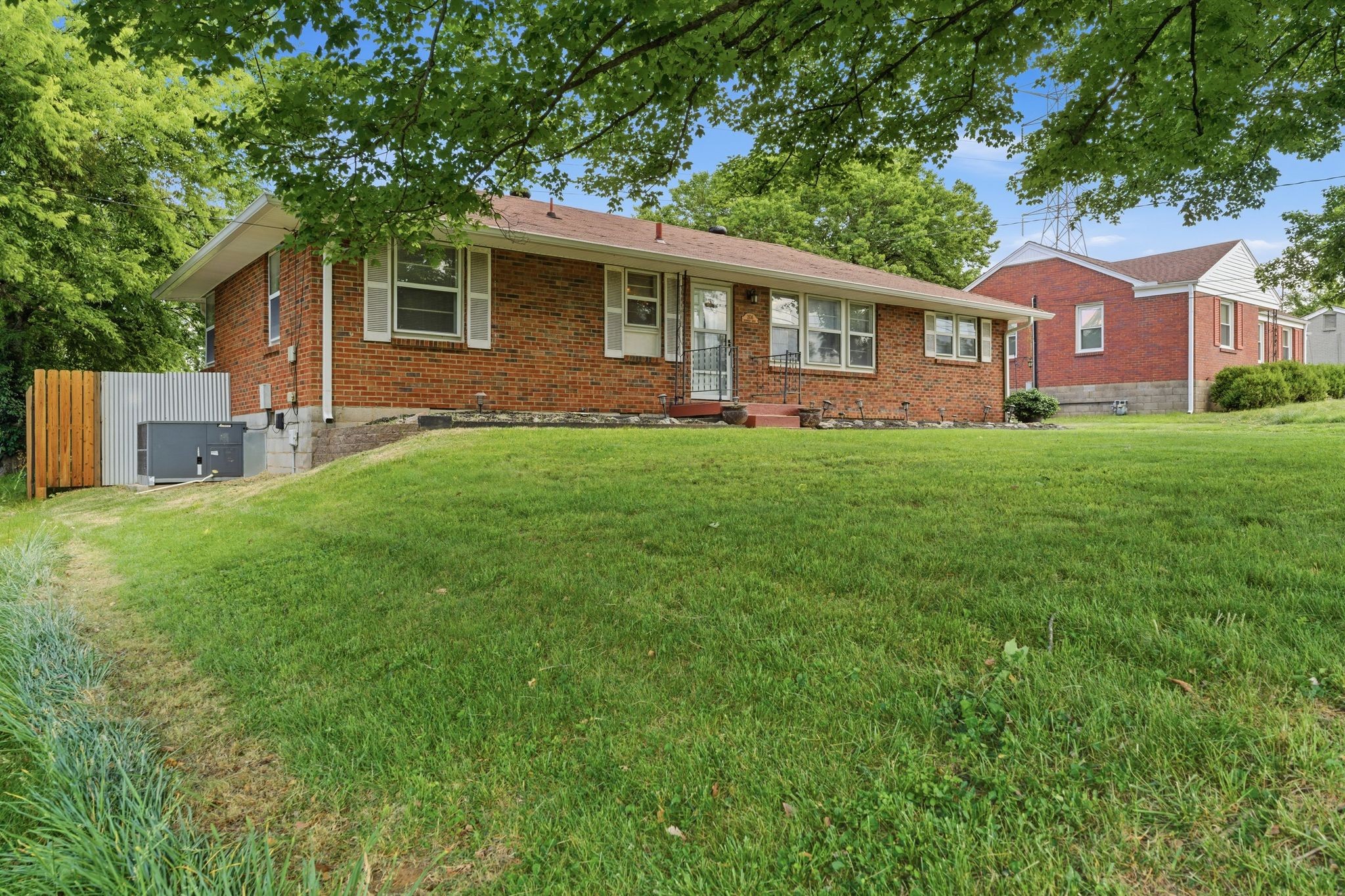 2636 Woodberry Dr