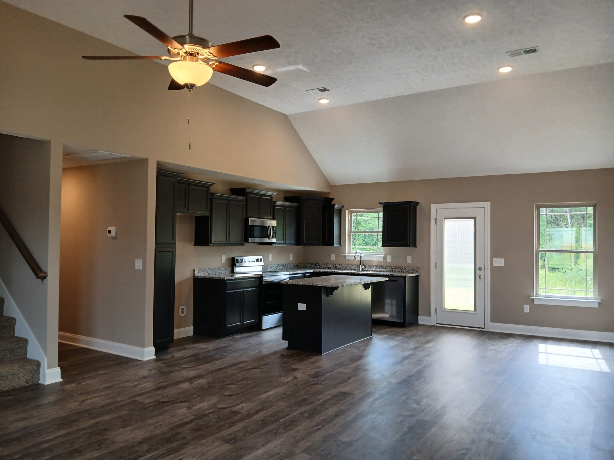 3017 Upstream Road