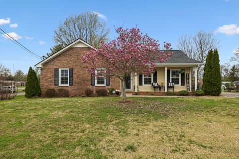 2014 Stonebrook Dr Murfreesboro TN 37128