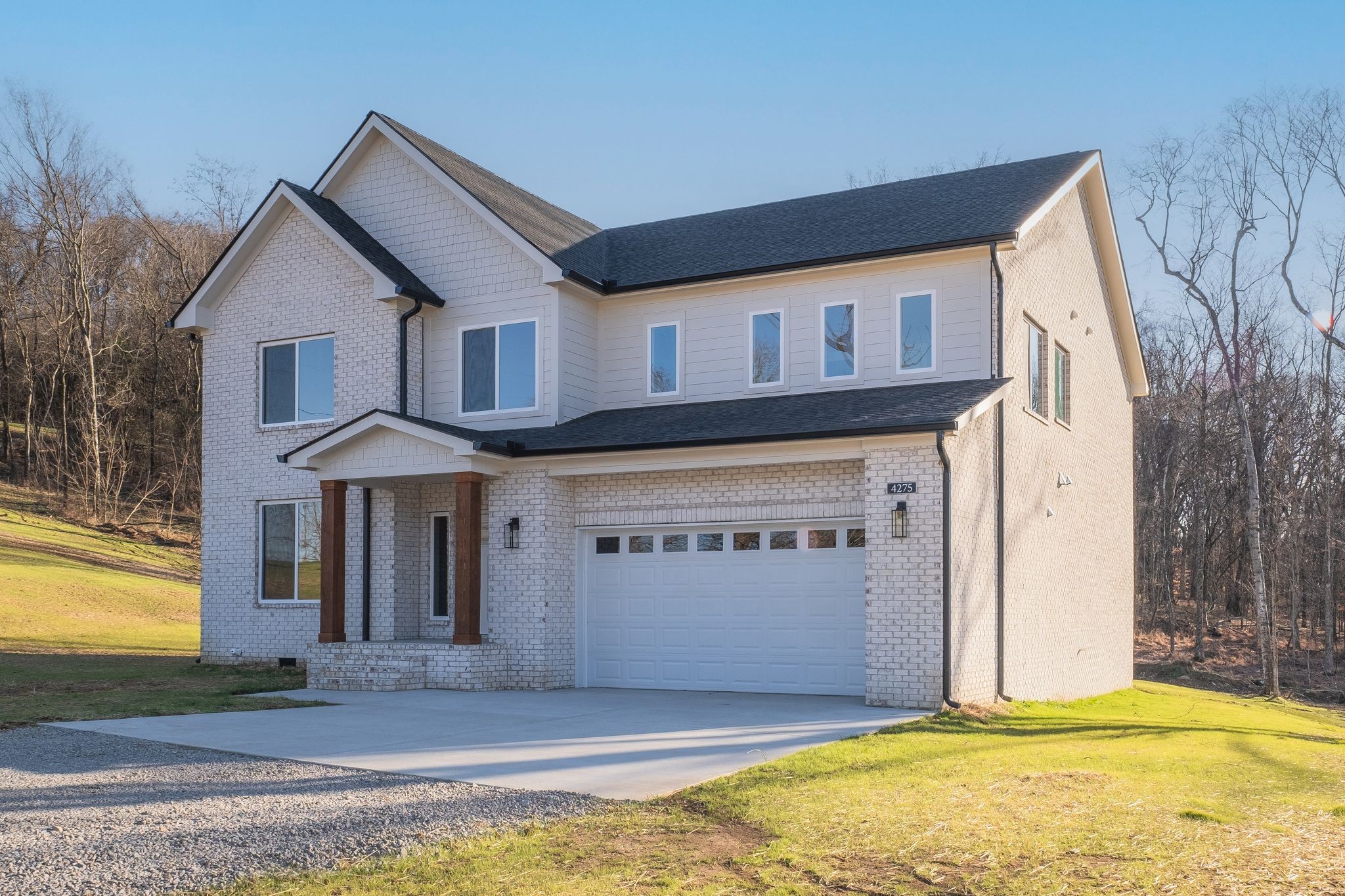 4275 Moore Ln