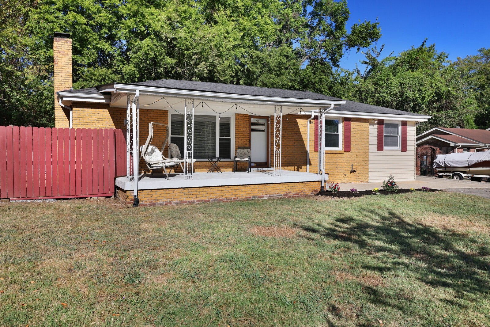 98 Curtiswood Dr