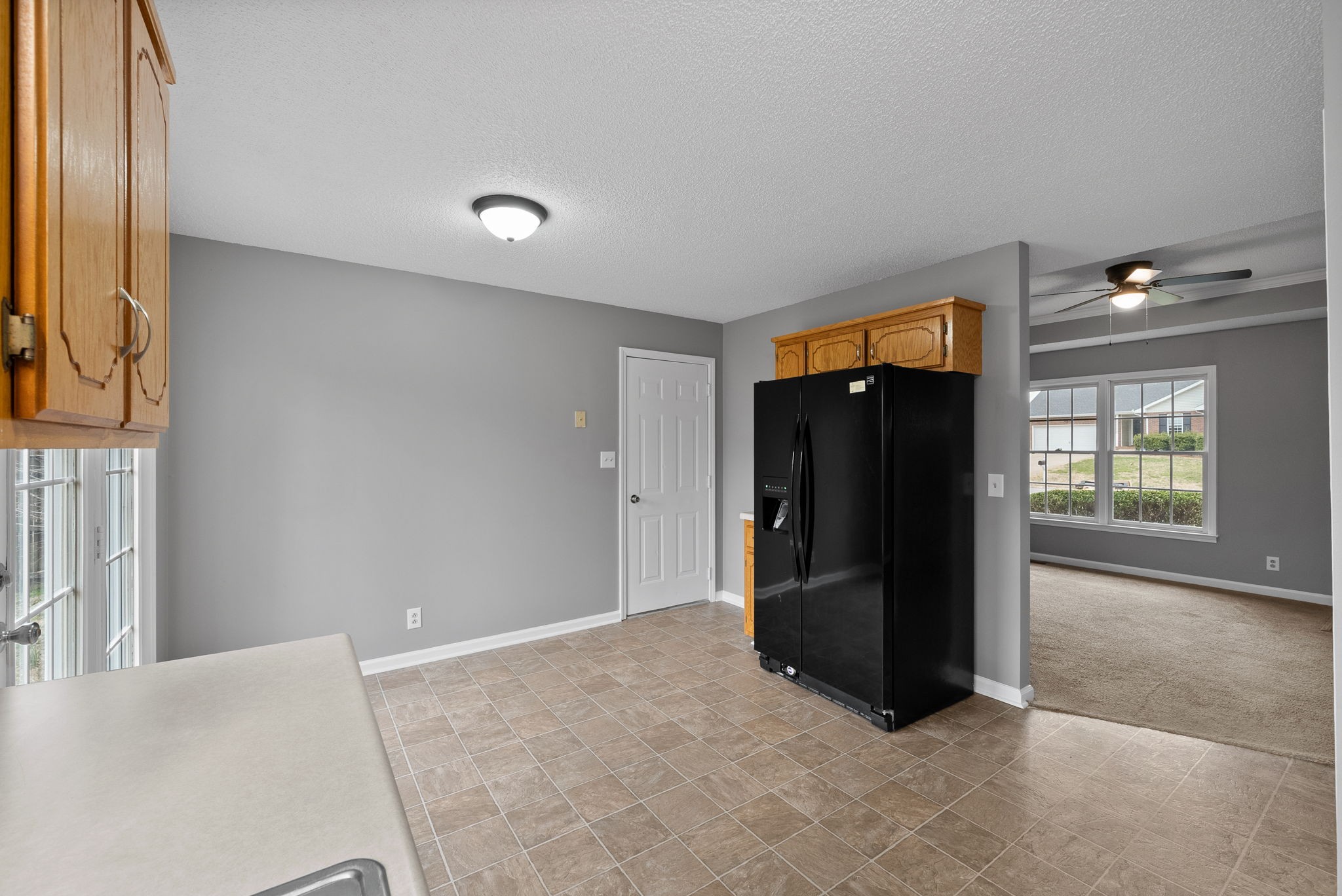 Clarksville, Tennessee 37042, United States, 3 Bedrooms Bedrooms, ,2 BathroomsBathrooms,Residential,Active,85883