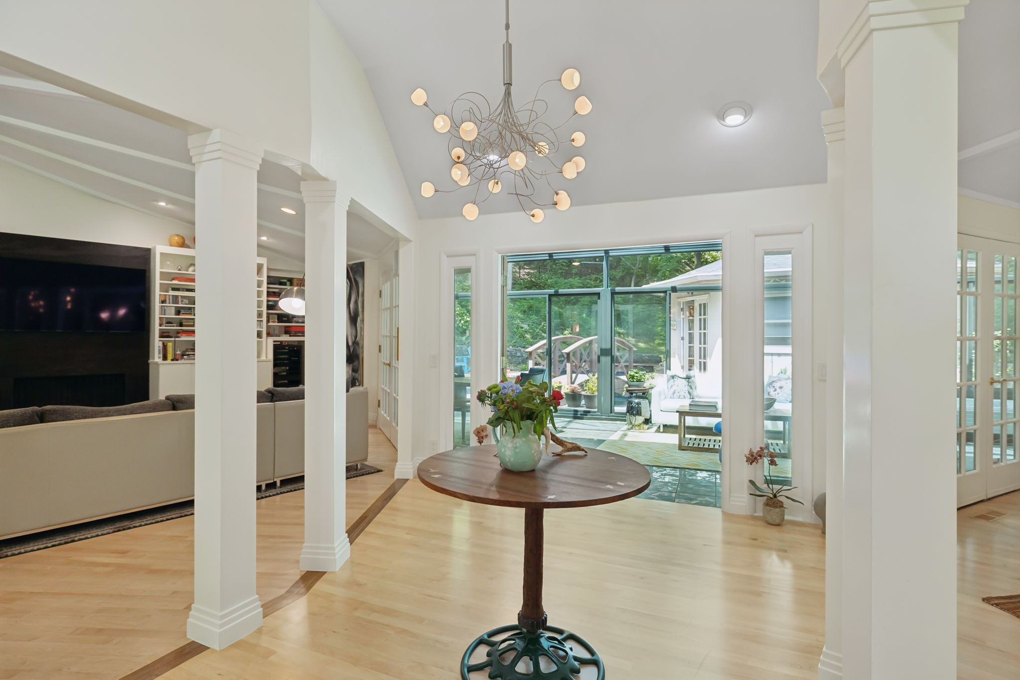 5856 Beauregard Dr