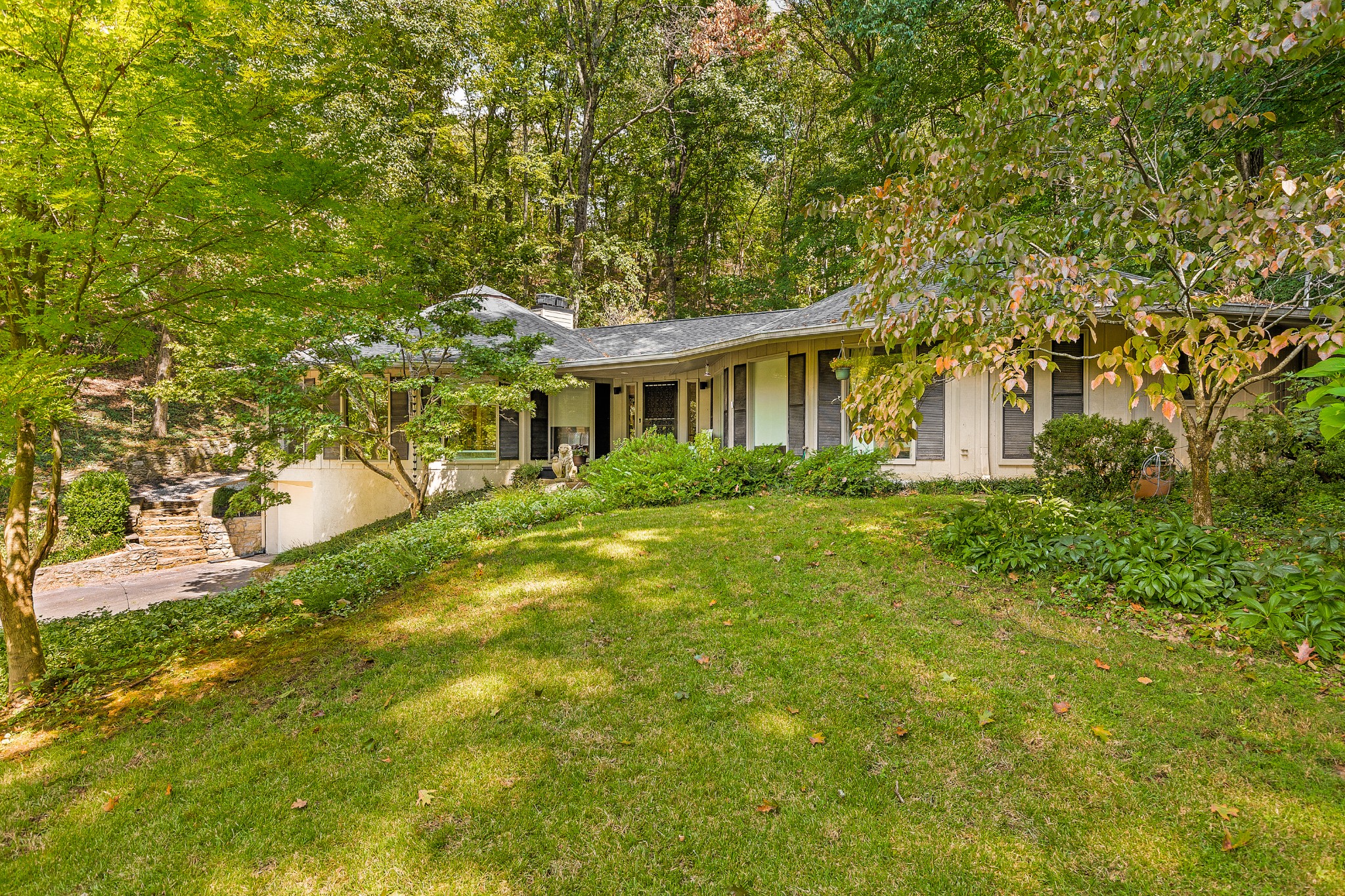 5856 Beauregard Dr