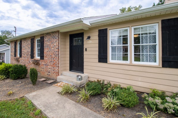 409 SUNNYBROOK DR, WHITE HOUSE, TN 37188 - Image 98f194b3b81ed086c54ccd4cd5a8fa3f/2604110964