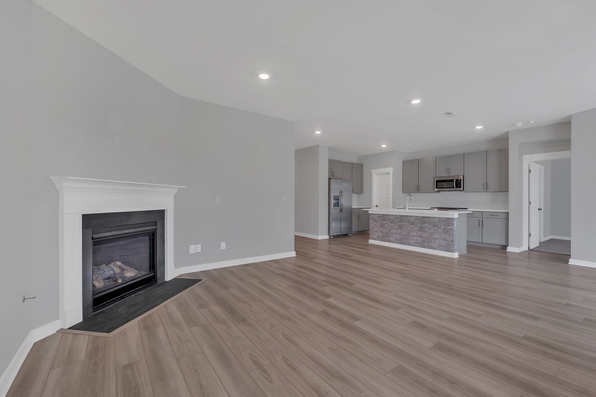 140 Ravens Crest Ave