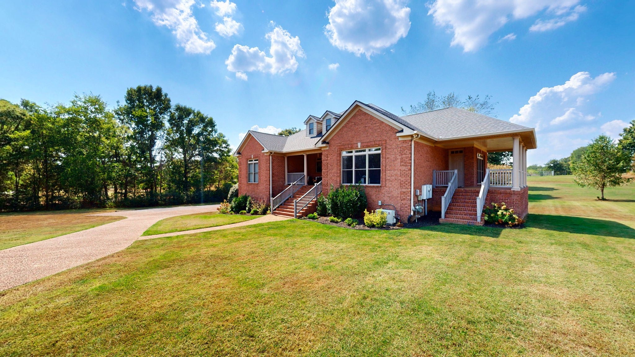 94 Mires Rd