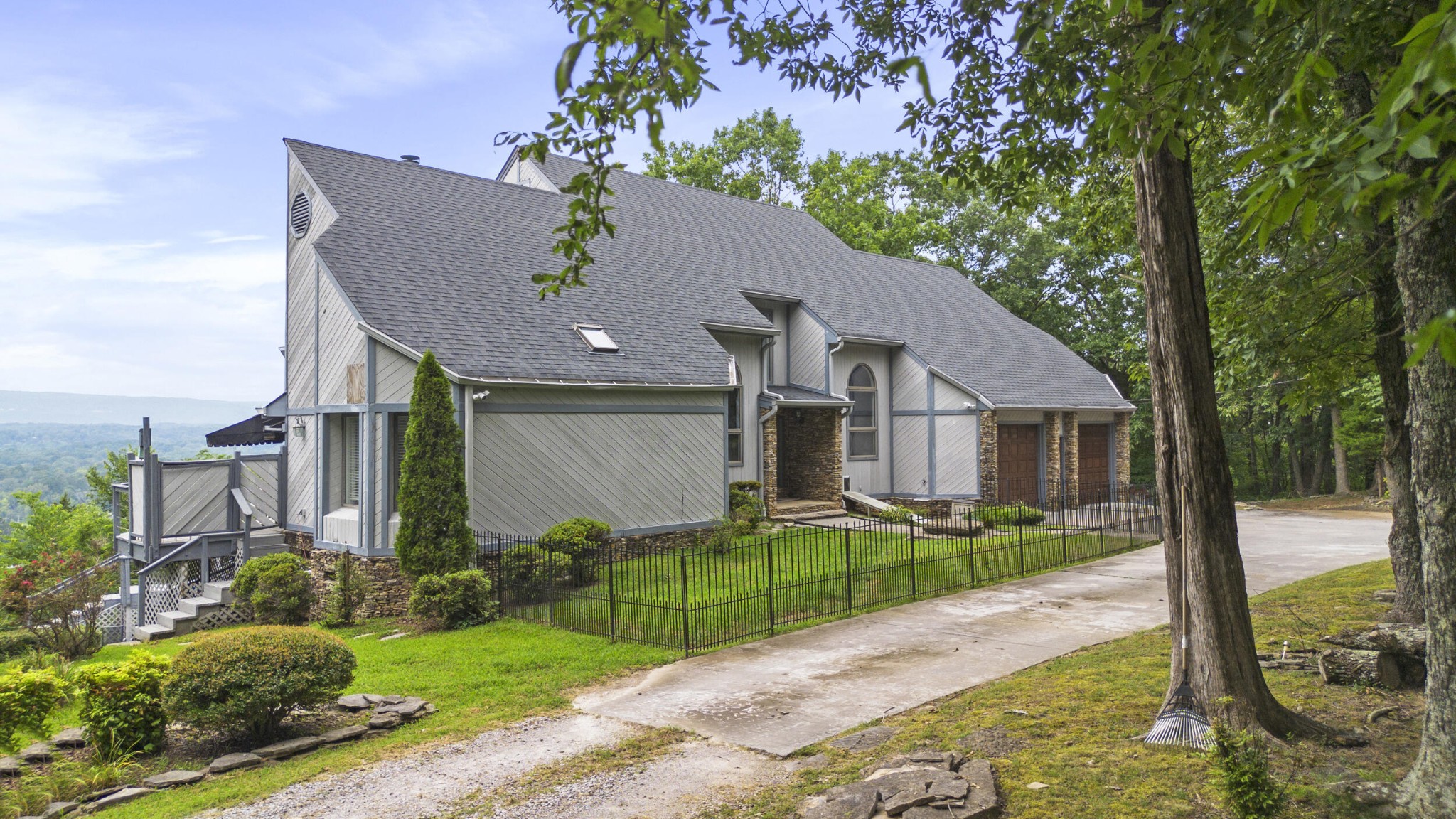 6639 Fairview Road