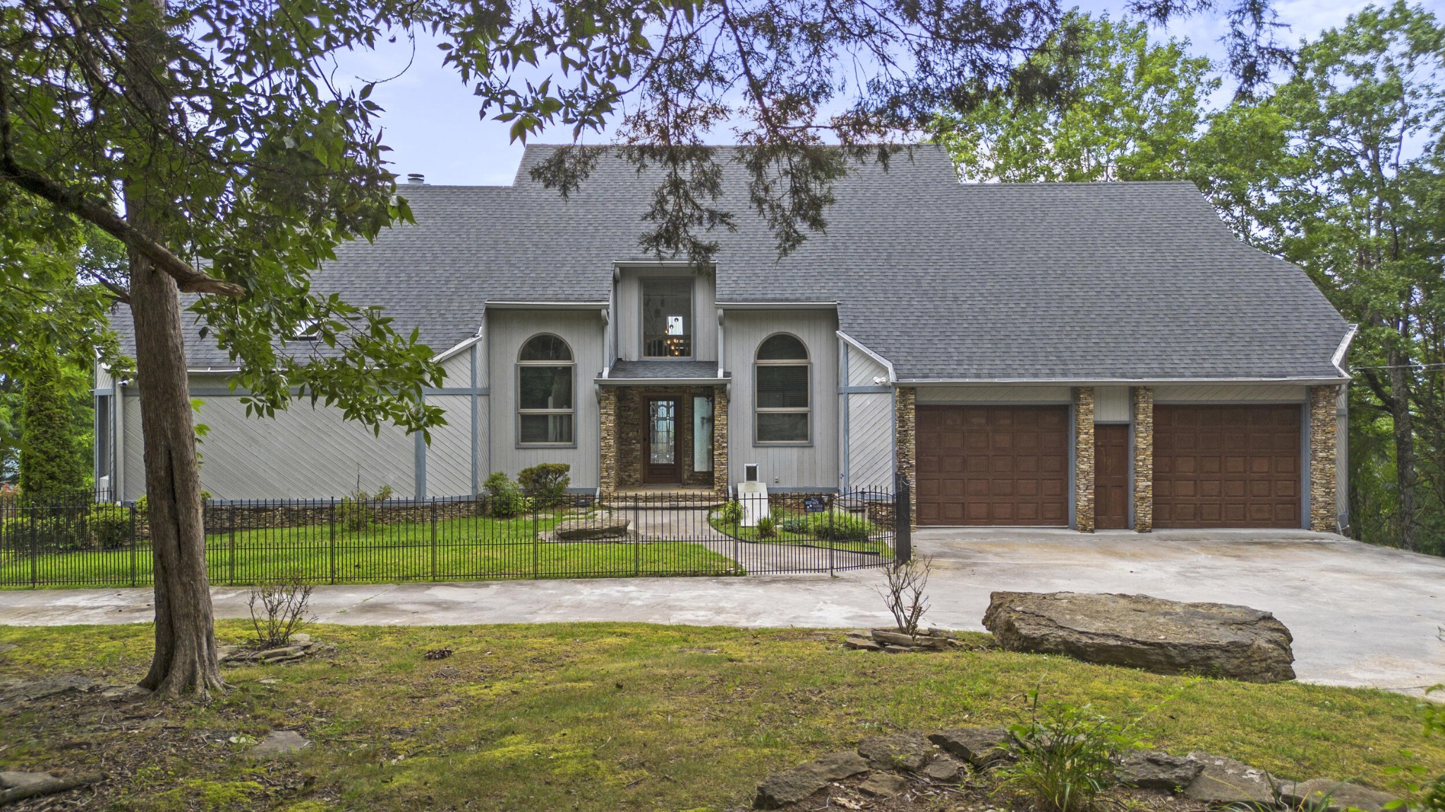 6639 Fairview Road