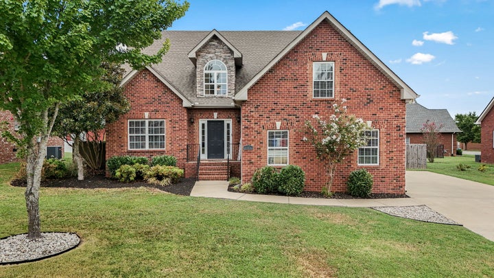 Photo 1 of 41 — 1921 Walking Dr, Murfreesboro, TN 37130