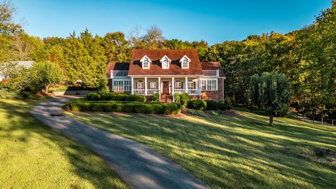 2595 Long Hollow Pike Hendersonville TN 37075
