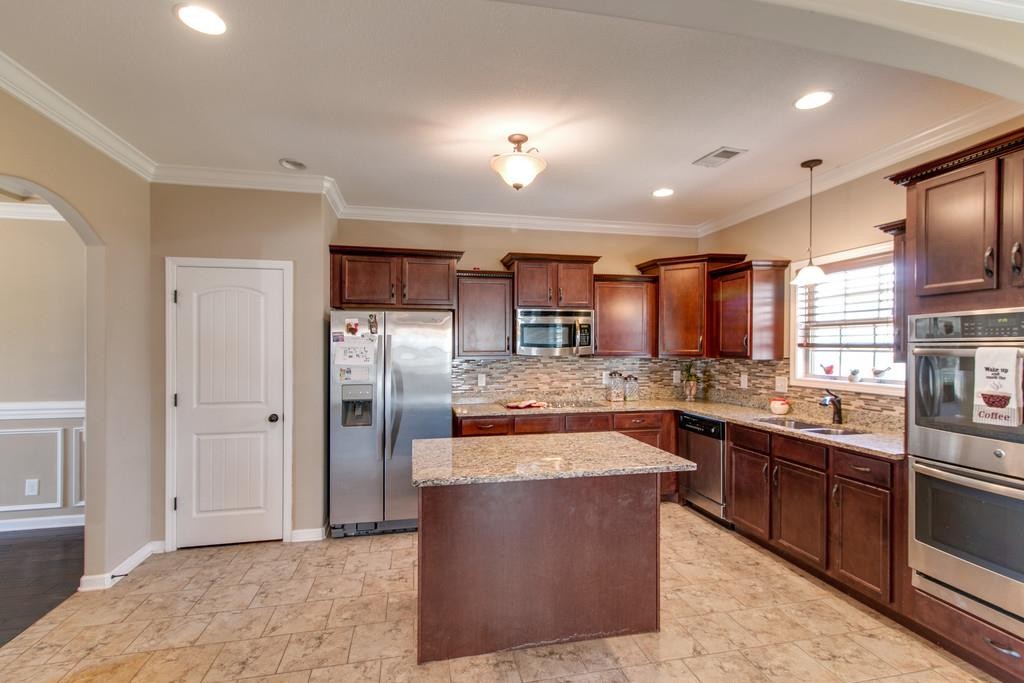 1974 Sunset Meadows Way