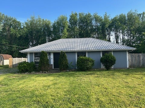Photo of 212 State Line Rd, Clarksville, TN 37042 (MLS # 3256469)