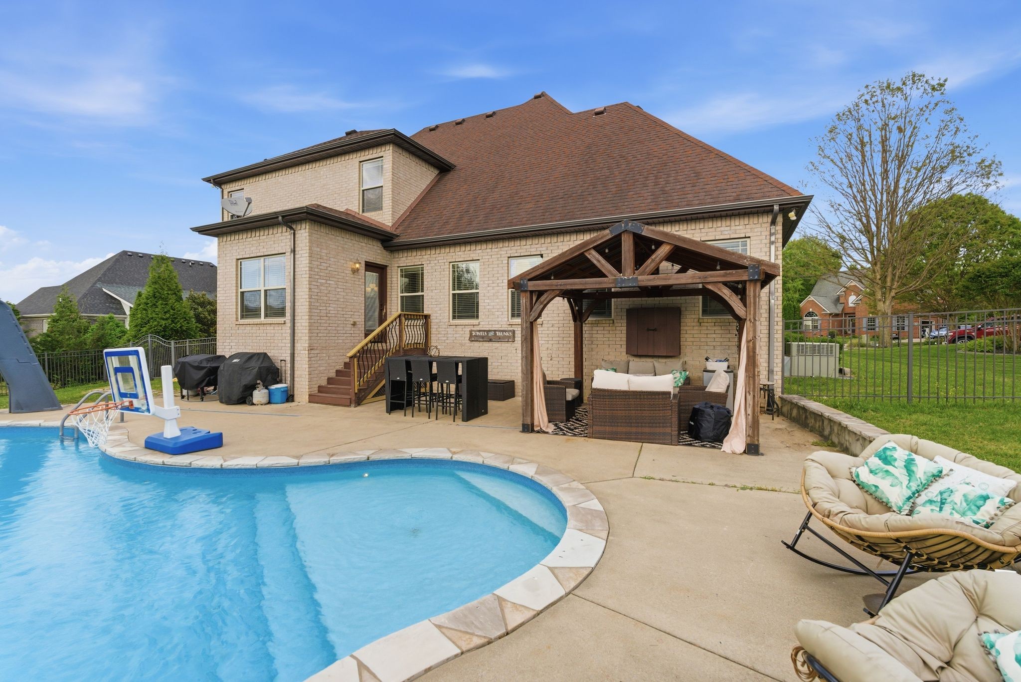 1359 Middlebury Ct