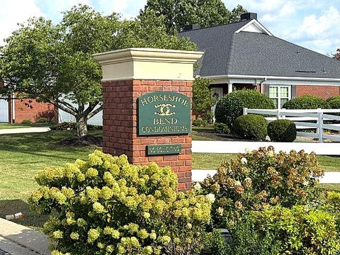 Photo of 102 Horseshoe Ct, Shelbyville, TN 37160 (MLS # 3513804)