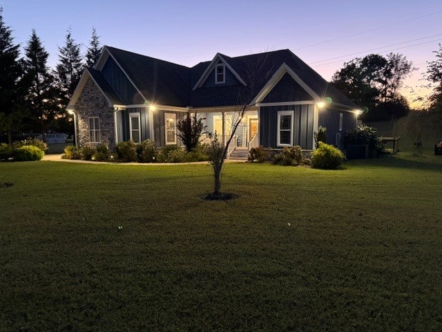 203 Oak Crest Dr