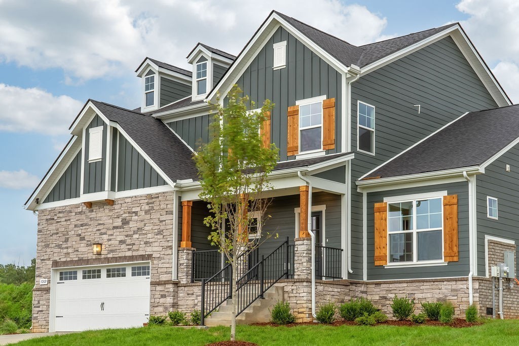 7267 Fairlawn Drive