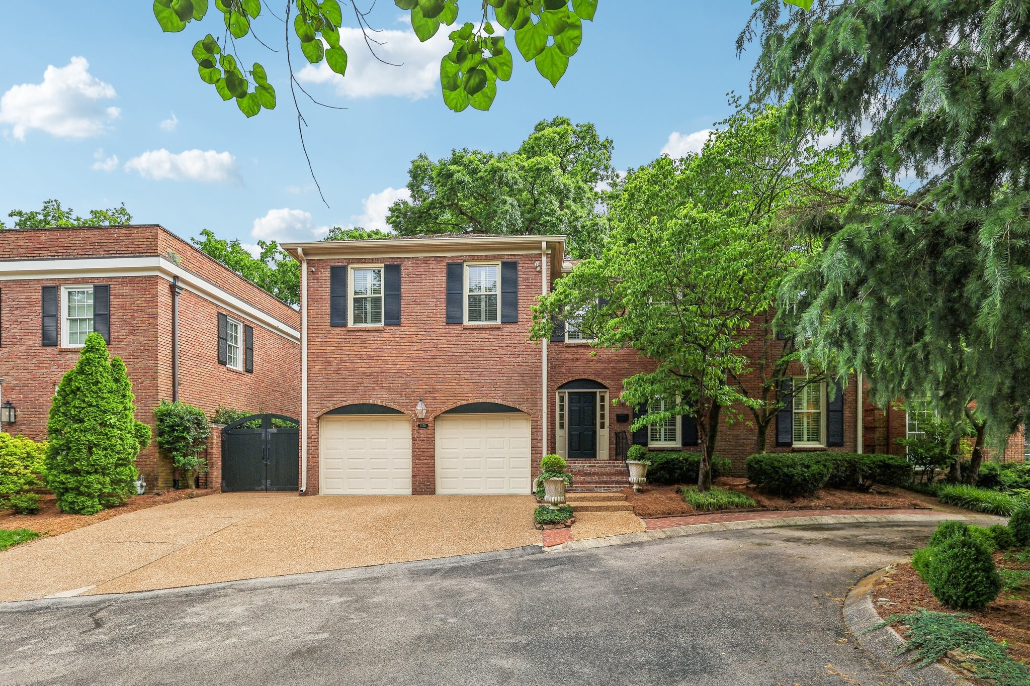 2170 Golf Club Ln