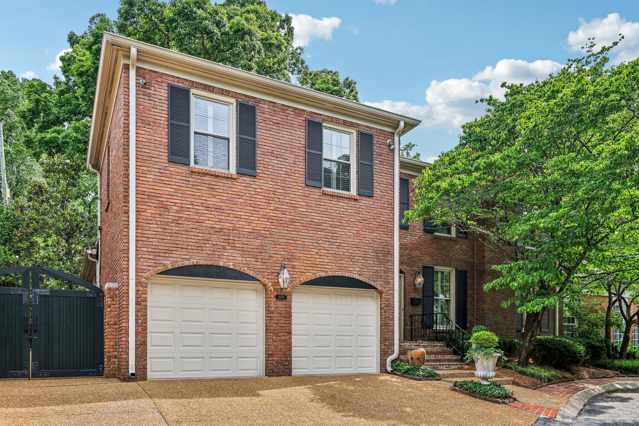 2170 Golf Club Ln