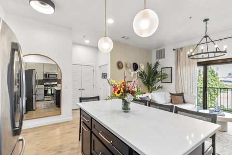 1002 Division St 306 Nashville TN 37203