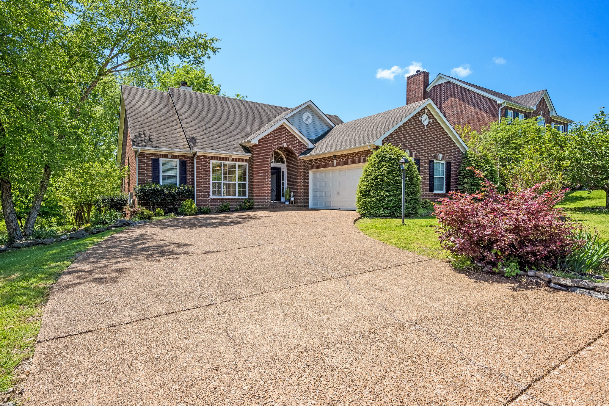 5125 Millbrook Dr