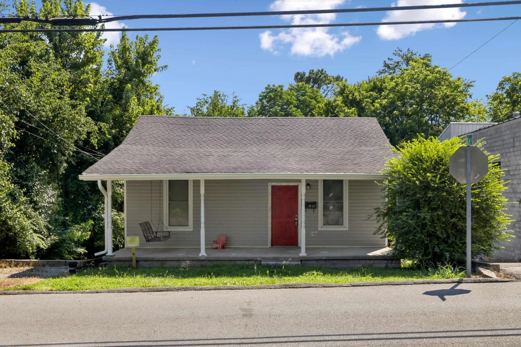 68 N Main St