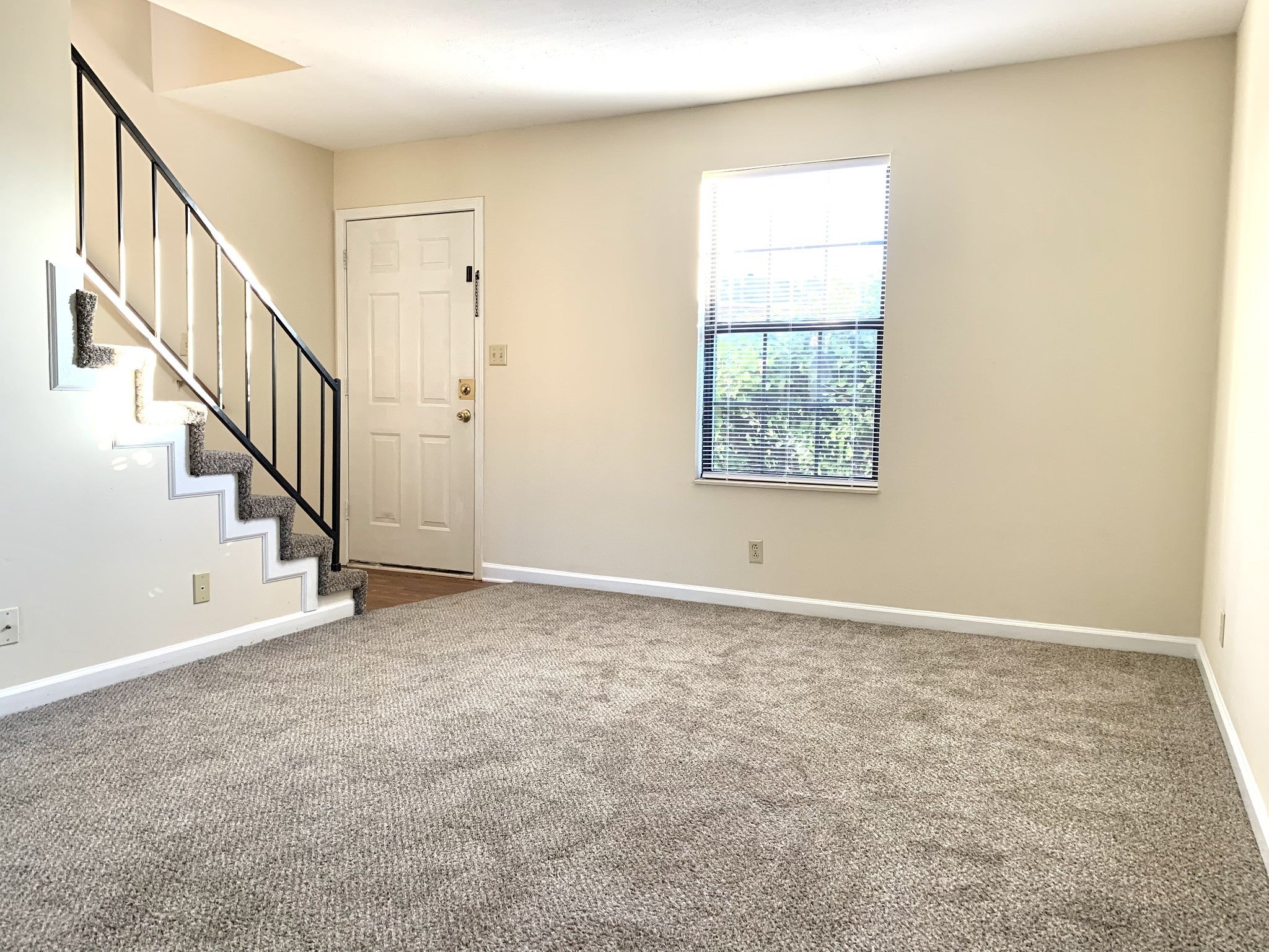 359 Peabody Dr 1