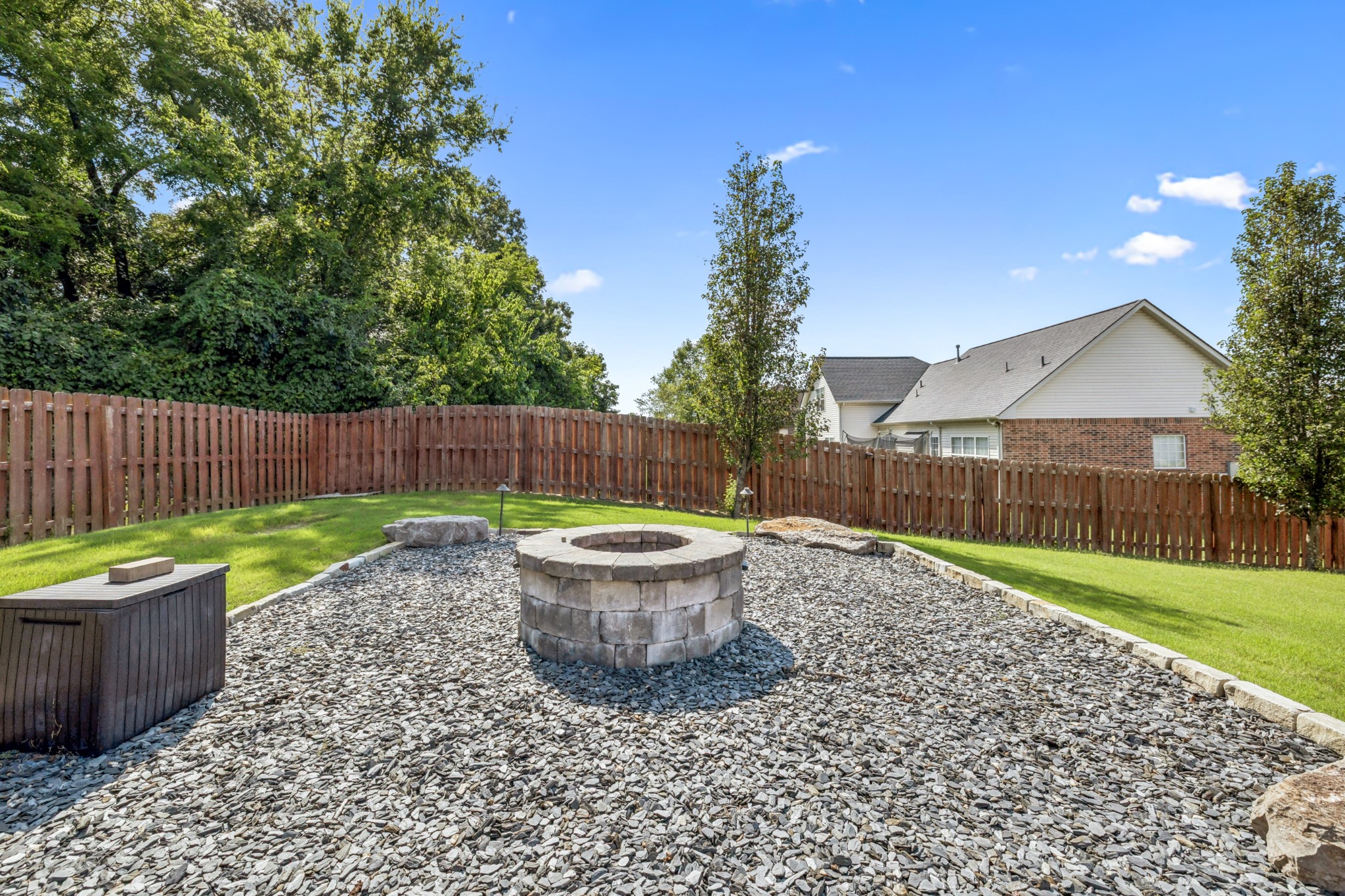 312 Sword Ln