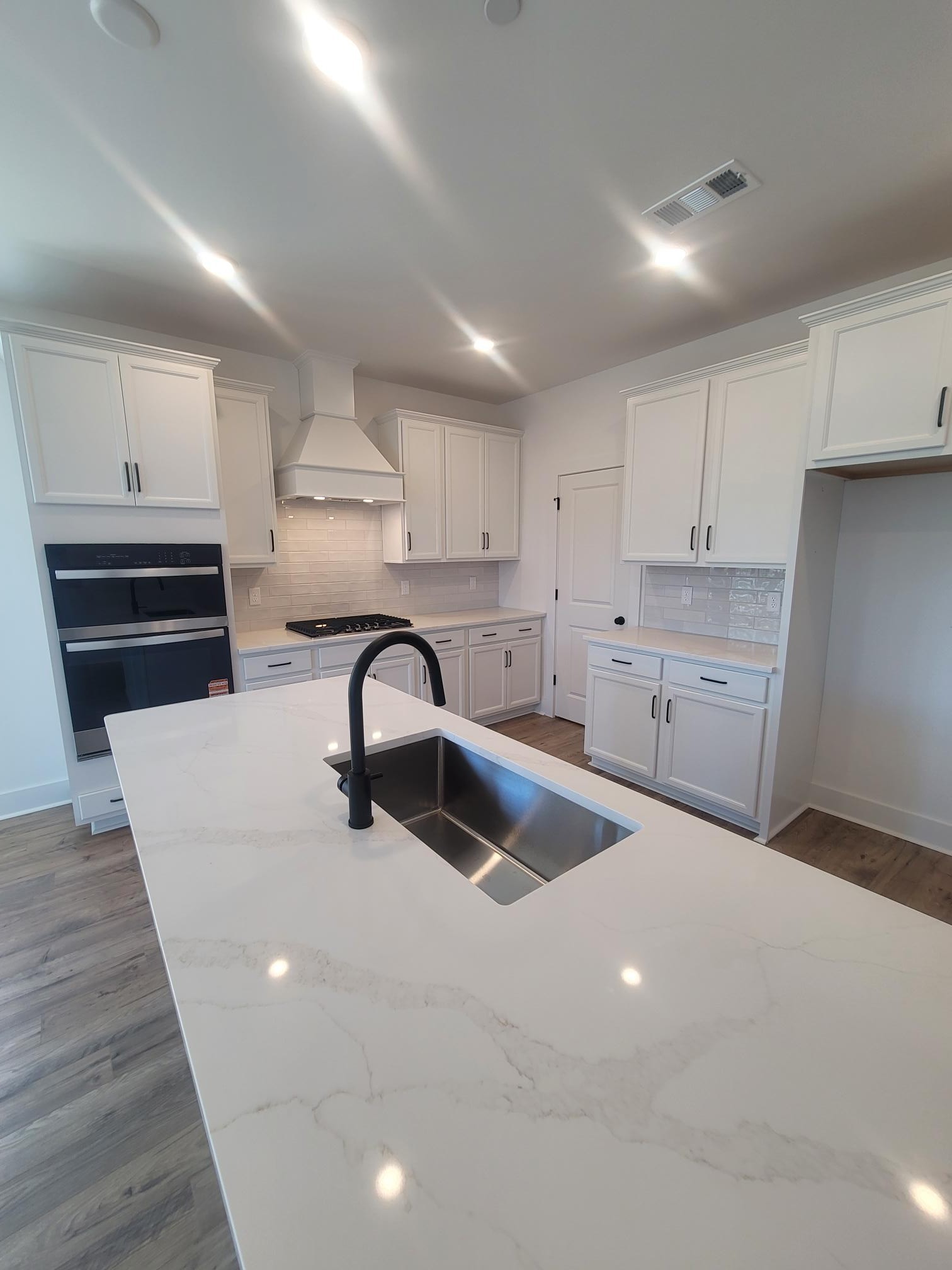 3058 Ledger Road