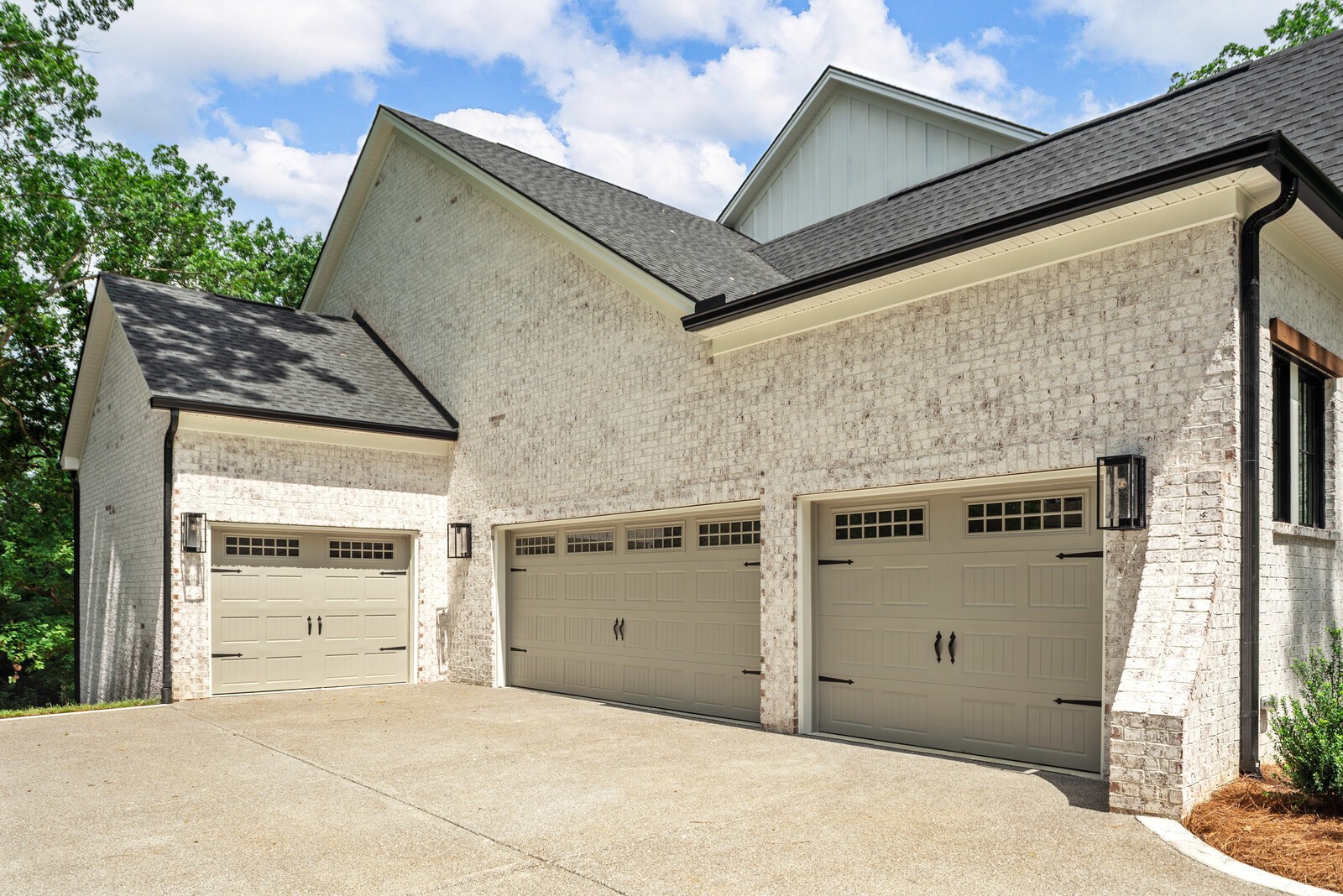 777 Brook Hollow Rd