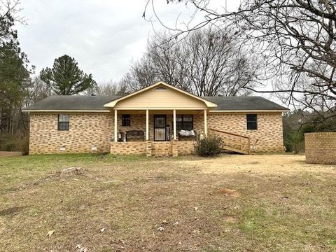 390 PYBURN DR Savannah TN 38372