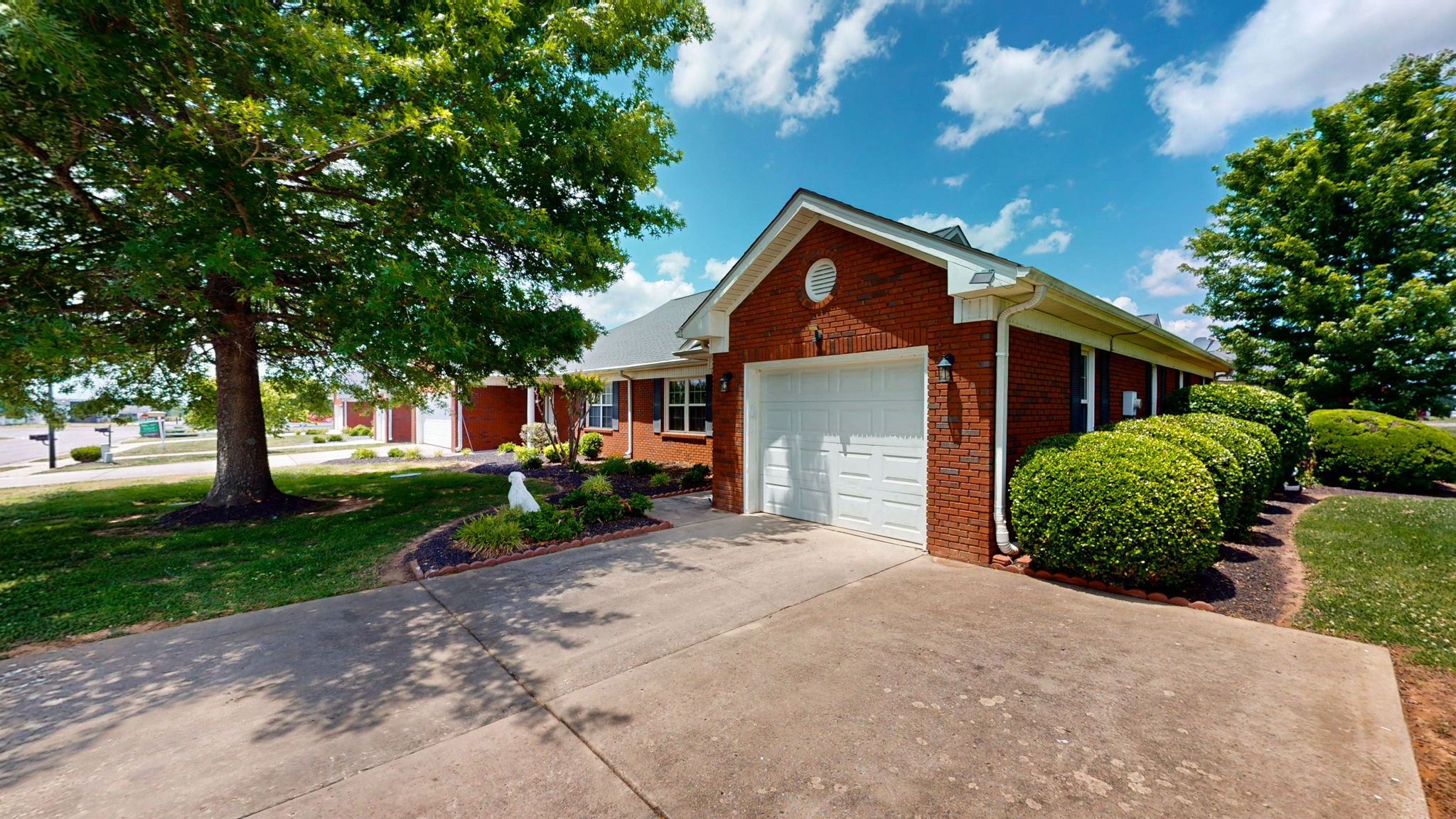 109 Horseshoe Ct